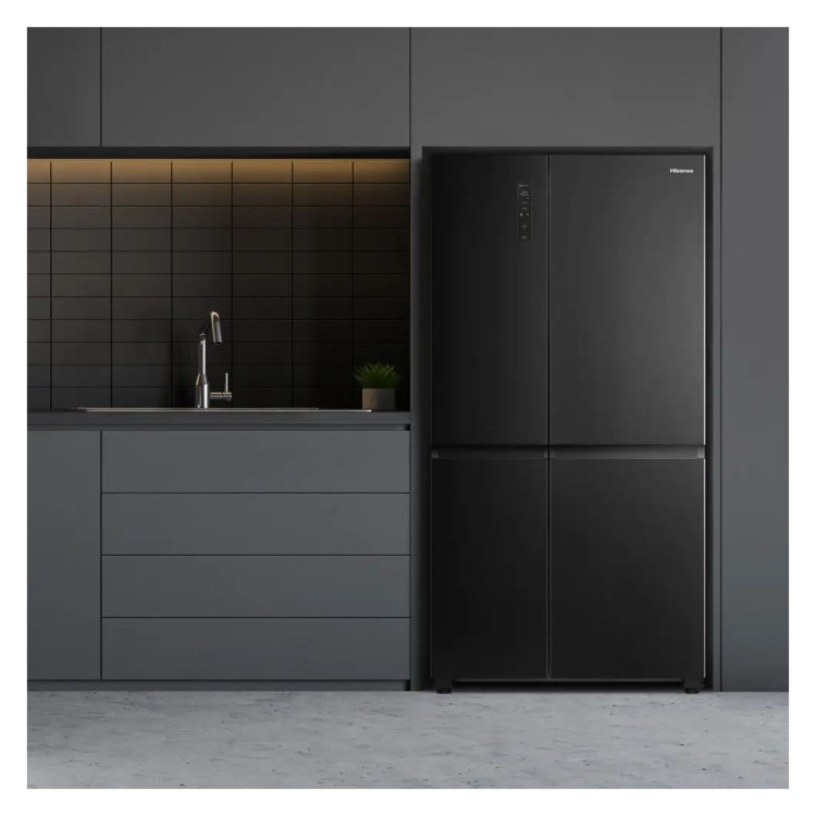 Hisense PureFlat 644 Litre Side-by-Side American Fridge Freezer - Black
