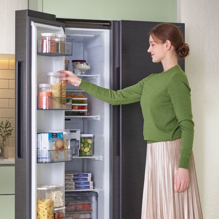 Samsung Series 6 640 Litre Side-By-Side American Fridge Freezer - Black