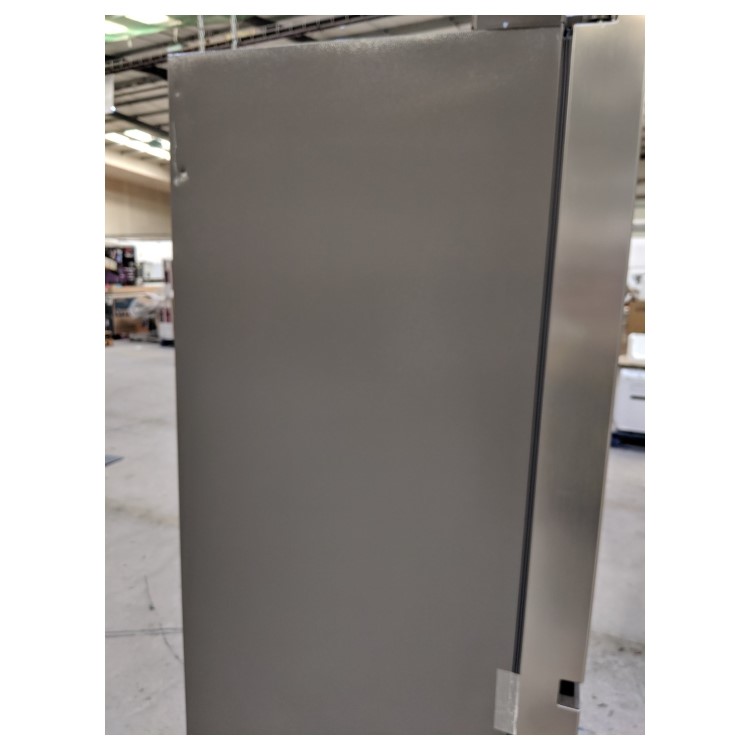Refurbished Hisense PureFlat RS840N4WCE 649 Litre American Fridge Freezer