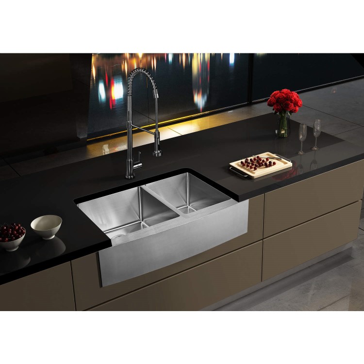 GRADE A1 - Taylor & Moore Royal Spring Neck Single Lever Stainless Steel Kitchen Tap with Pull out Nozzle Spray