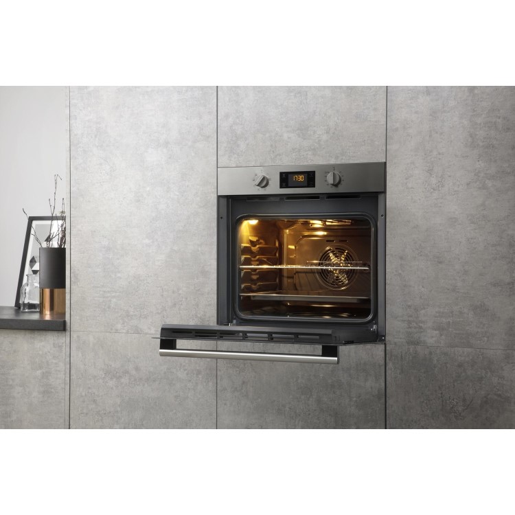 Refurbished Hotpoint SA2540HIX 60cm Single Built In Electric Oven