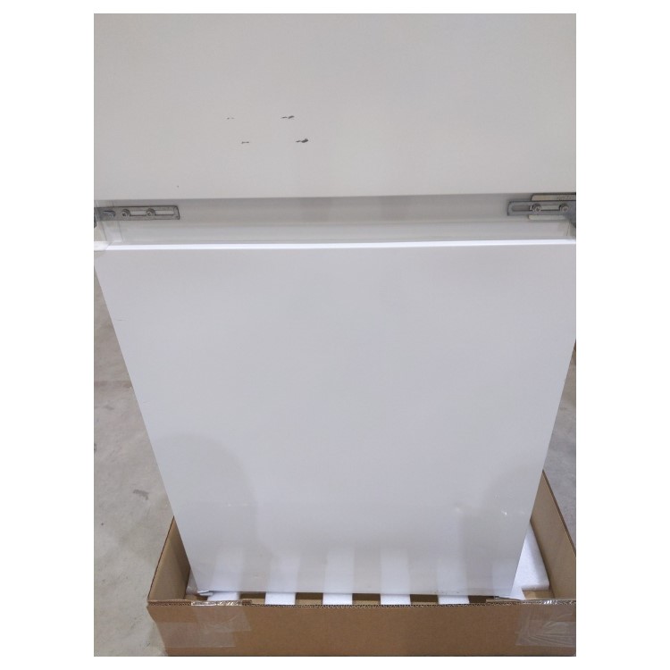 Refurbished AEG SCB6181XLS Integrated 272 Litre 70/30 Frost Free Fridge Freezer White