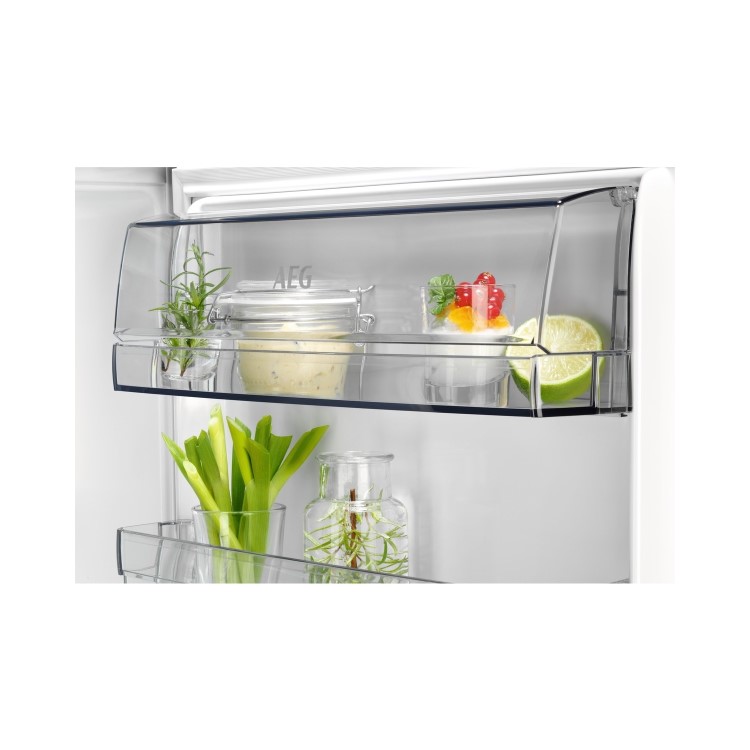 Refurbished AEG SCE818E8TS Integrated 256 Litre 70/30 Fridge Freezer White