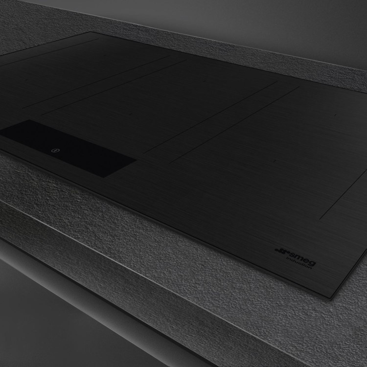 Smeg 80cm 6 Zone Induction Auto-Vent 2.0 Hob - Matt Black