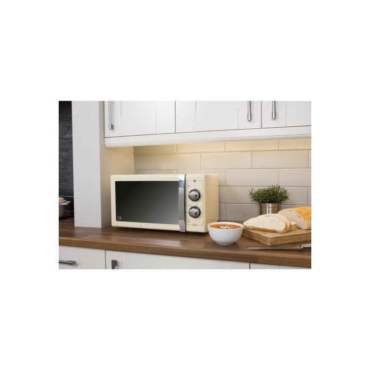 Swan Retro SM22070CN 25L 900W Freestanding Microwave - Cream