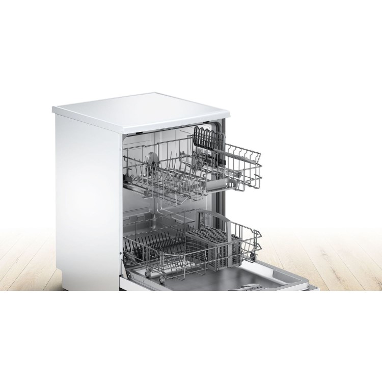Refurbished Bosch Series 2 SMS26AW08G 12 Place Freestanding Dishwasher White