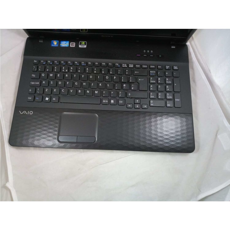 Refurbished SONY PCG-91211M CORE I5 6GB 500GB 17 Inch Windows 10 Laptop