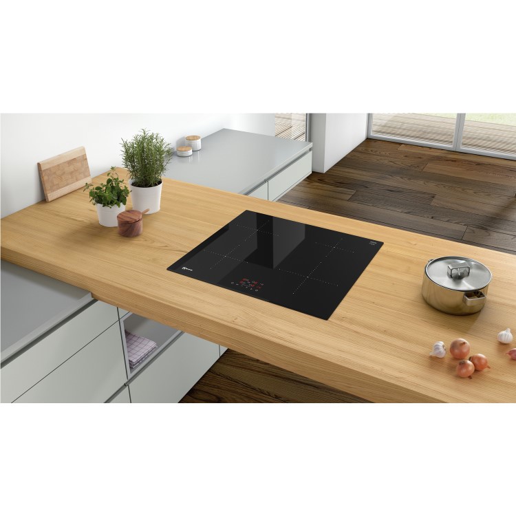 Refurbished Neff T36FB41X0G 60cm Touch Control 4 Zone Induction Hob with Bevelled Front Edge