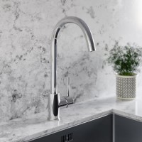 Single handle kitchen faucet - Chrome