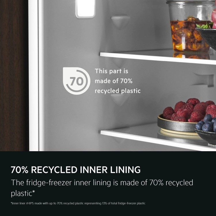 AEG Series 8000 248 Litre 70/30 Integrated Fridge Freezer