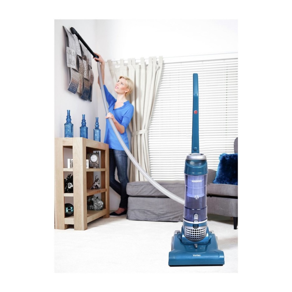 Hoover TH31BO02 Breeze Evo Pets Upright Vacuum Cleaner BuyItDirect.ie