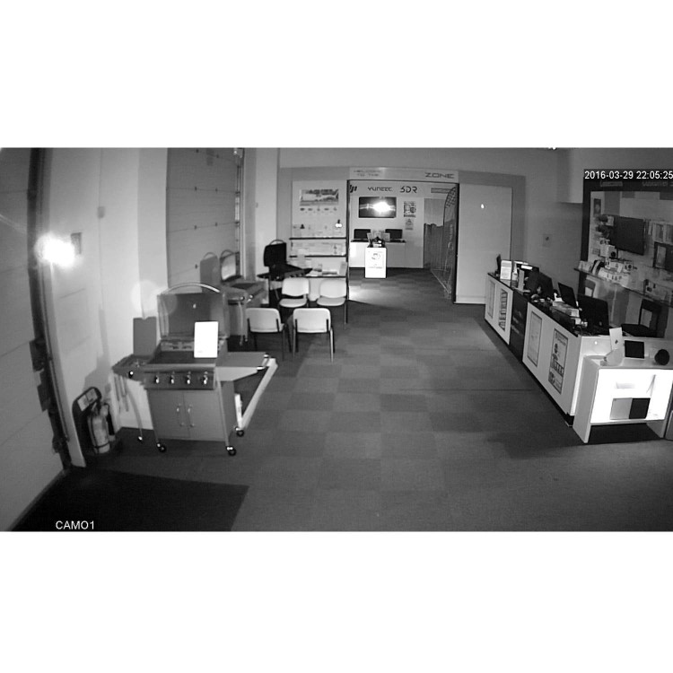 electriQ CCTV System - 8 Channel 1080p DVR with 4 x 720p Bullet Cameras & 2TB HDD