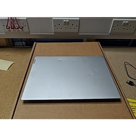 Refurbished Lenovo IdeaPad 330S-14IKB 81F4 Core i3-8130U 8GB 128GB 14 Inch Windows 10 Laptop