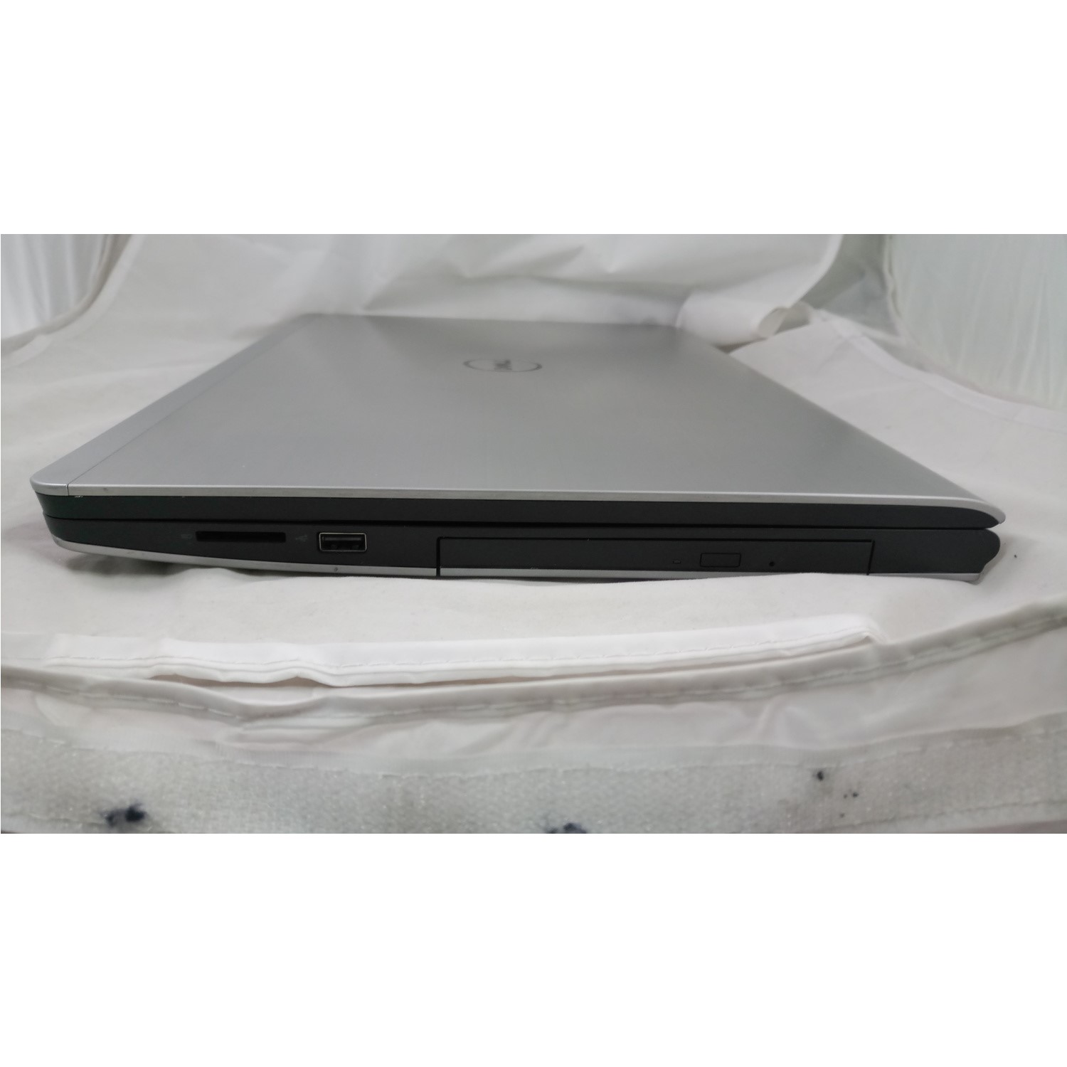 Refurbished Dell Inspiron 5749 Core i7 5500U 8GB 1TB DVD-RW 17.3 