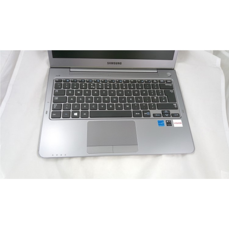 Refurbished Samsung NP535U3C AMD A6 4455M 6GB 500GB 14 Inch Window 10 Laptop