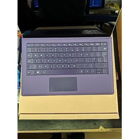 Refurbished Microsoft Surface Pro 3 Core i3-4020Y 4GB 64GB 12.5 Inch Windows 10 Laptop