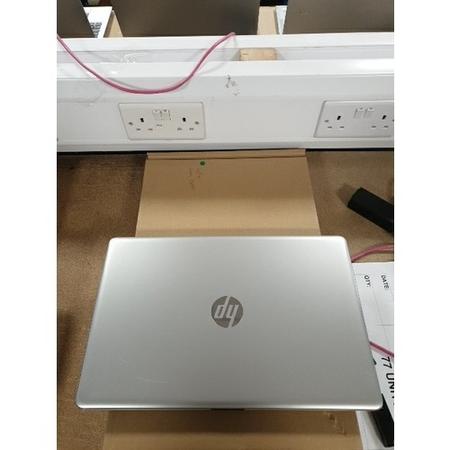 Refurbished HP 15-DA0594SA Core i3-7100U 4GB 1TB 15.6 Inch Windows 10 Laptop