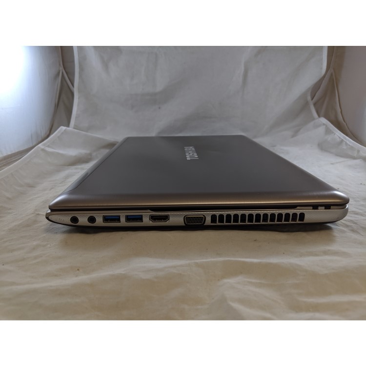 Refurbished Toshiba  SATELLITE P850 Core i3 2350M 8GB 640GB GT 630M 2GB Graphics DVD-RW 15.6 Inch Windows 10 Laptop
