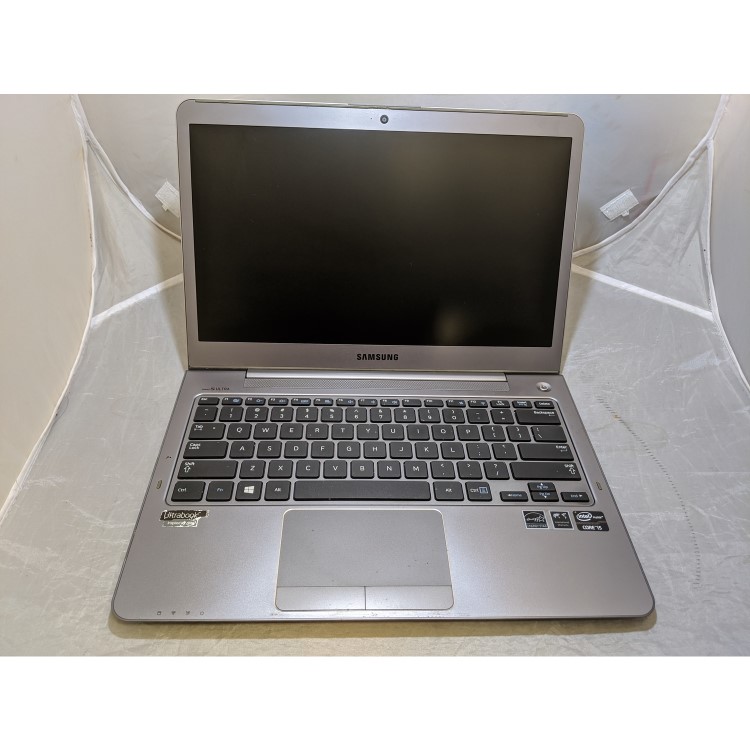 Refurbished Samsung Notebook NP530U3C Core i5 3317 12GB 500GB 12 Inch Windows 10 Laptop