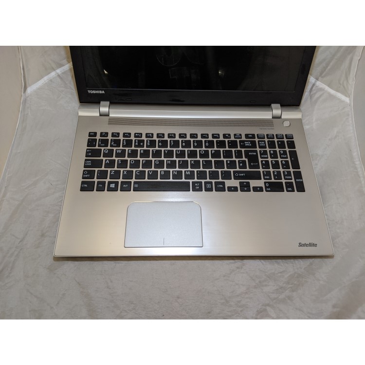Refubished TOSHIBA SATELLITE P50D-C AMD A10-8700P RADEON R6 10 COMPUTE CORES 4C+6G 8GB 1TB DVD/RW 15.6 Inch Windows 10 Laptop