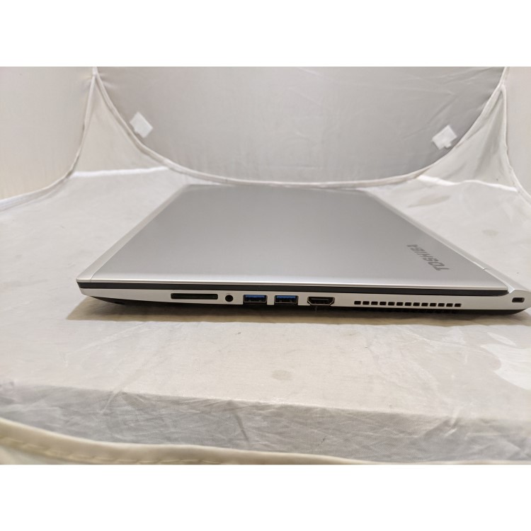 Refubished TOSHIBA SATELLITE P50D-C AMD A10-8700P RADEON R6 10 COMPUTE CORES 4C+6G 8GB 1TB DVD/RW 15.6 Inch Windows 10 Laptop