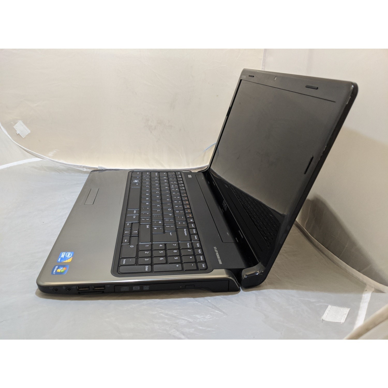 Refurbished Dell Inspiron 1564 CORE I3 M 330 4GB 500GB DVD/RW 15.6