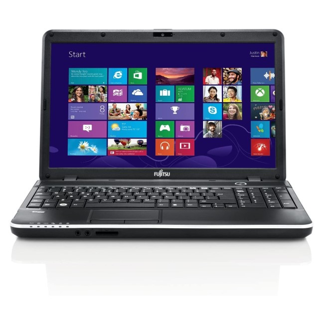 Refurbished Fujitsu LifeBook AH512 Intel Pentium B960 4GB 320GB DVD/RW 15.6 Inch Windows 10 Laptop