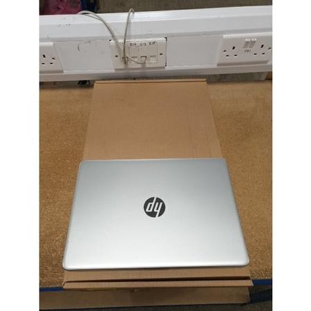 Refurbished HP 14-DK0011NA AMD Ryzen 5 8GB 256GB 14 Inch Windows 10 Laptop
