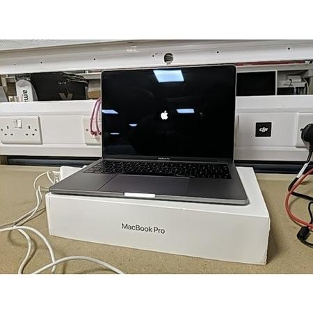 Refurbished Apple MacBook Pro A2159 13" Aluminum i5 8GB 256GB SSD - 2019