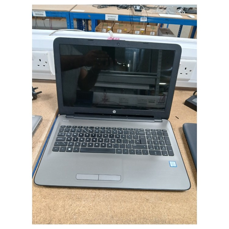 Refurbished HP 15-ay167sa Core i5-7200U 8GB RAM 1TB HDD 15.6 Inch Windows 10 Laptop
