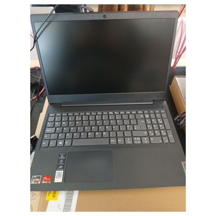 Refurbished Lenovo IdeaPad 3 15ADA05 AMD Ryzen 5 3500U 8GB RAM 256GB SSD 15.6 Inch Windows 10 Laptop