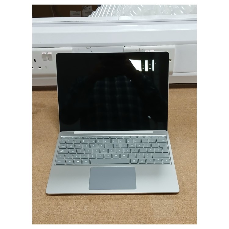 Refurbished Microsoft Surface Go Core i5-1035G1 8GB RAM 256GB SSD 12.4 Inch Windows 10 Laptop
