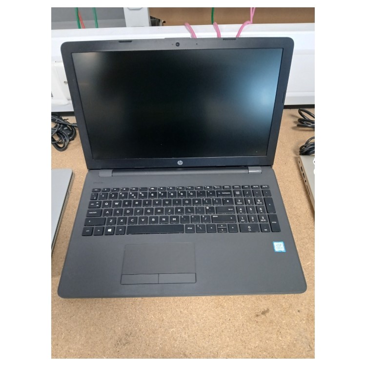 Refurbished HP 250 G6 Core i7-7500U 8GB RAM 256GB SSD 15.6 Inch Windows 10 Laptop