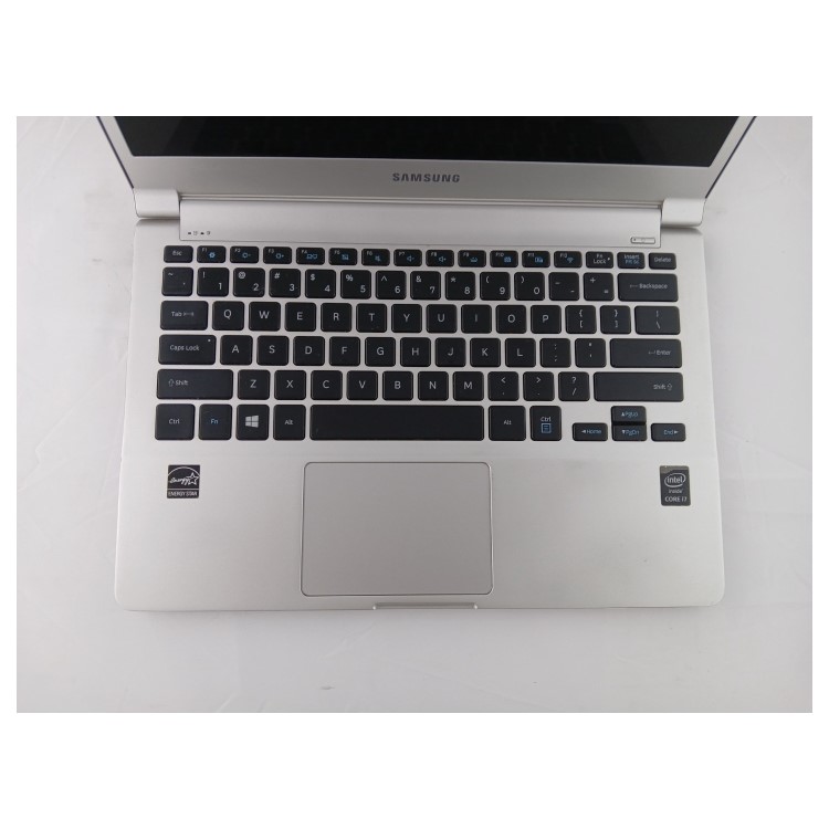 Refurbished Samsung NPX9003K Core i5-5200U 4GB RAM 128GB SSD 13.3 Inch Windows 10 Laptop