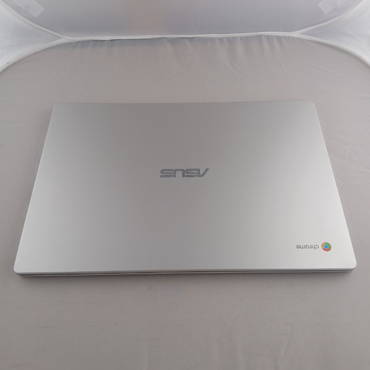 Refurbished ASUS C523 Intel Celeron N3350 4GB RAM 64GB SSD 15.6 Inch Windows 11 Chromebook