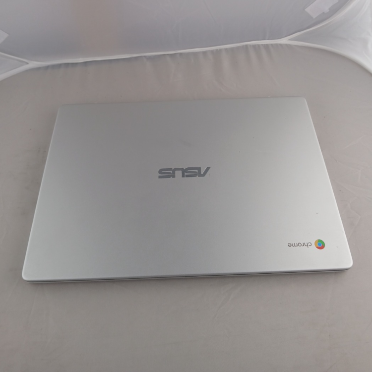 Refurbished ASUS C423NA Intel Celeron N3350 4GB RAM 32GB SSD 14 Inch Windows 11 Chromebook