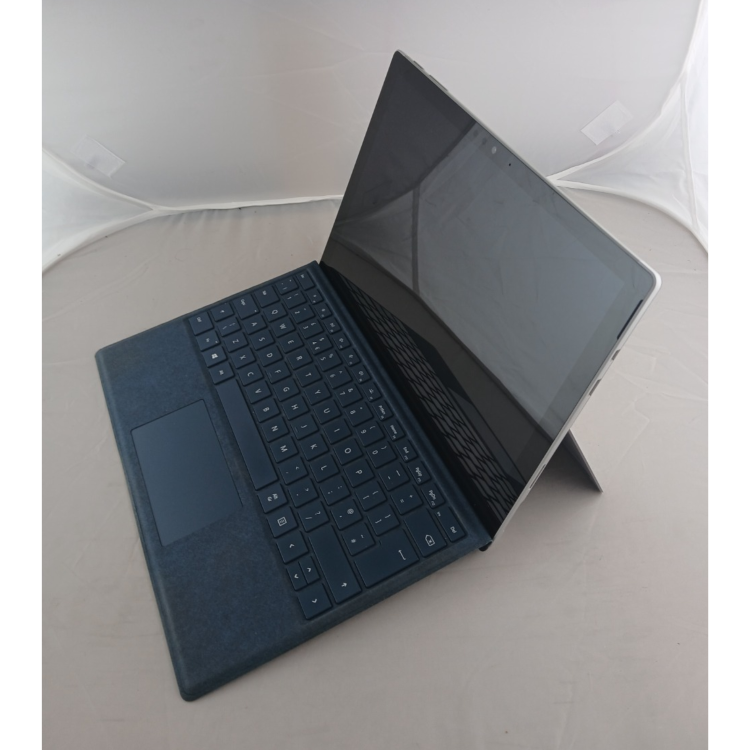 Refurbished Microsoft Surface Pro Core i5-7300U 8GB RAM 256GB SSD 12.3 Inch Windows 11 Laptop