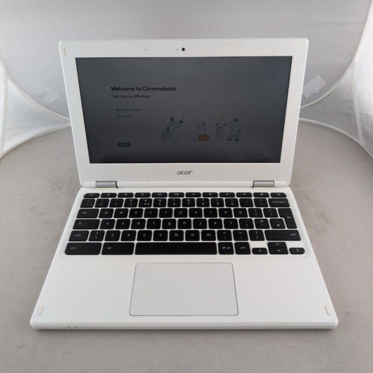 Refurbished Acer CB3-131 Intel Celeron N2840 2GB RAM 16GB SSD 11.6 Inch Windows 11 Laptop