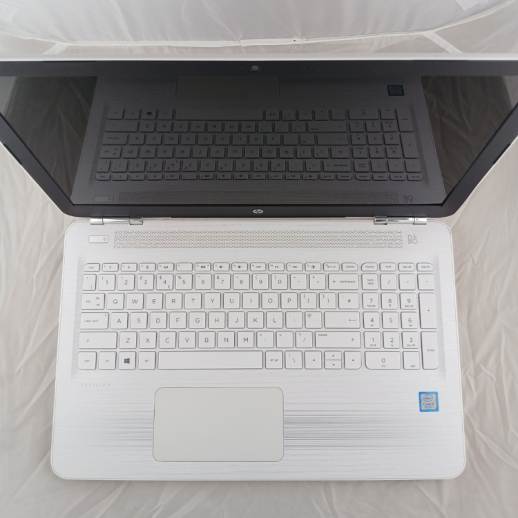 Refurbished HP Pavilion 15-au181sa Core i5-7200U 8GB RAM 1TB HDD 15.3 Inch Windows 11 Laptop