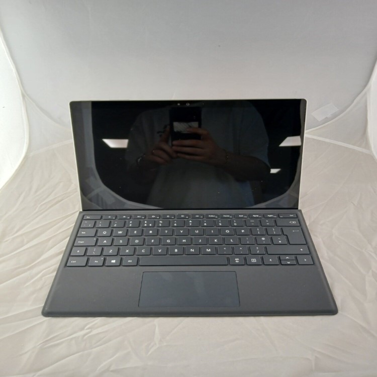 Refurbished Microsoft Surface Pro 4 Core i7-6650U 16GB RAM 512GB SSD 12.3 Inch Windows 11 Tablet PC