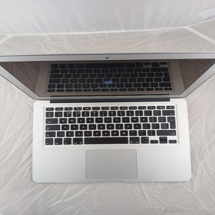 Refurbished Apple MacBook Air 13 Inch Core i5 4GB RAM 256GB SSD 2015 macOS Monterey