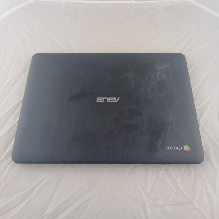 Refurbished ASUS C300 Intel Celeron N2840 2GB RAM 32GB SSD 13.3 Inch Chromebook
