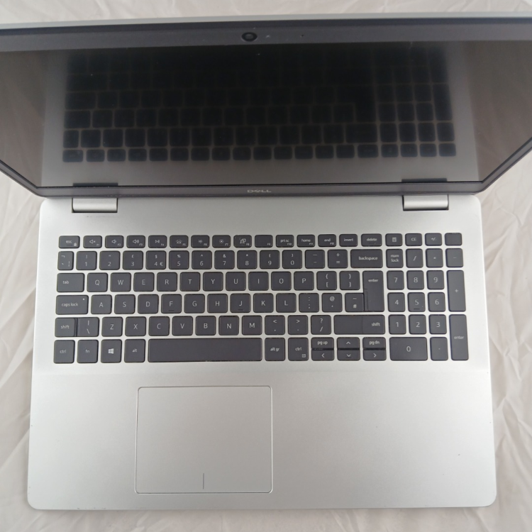 Refurbished Dell Inspiron 5593 Core i5-1035G1 8GB RAM 512GB SSD 15.3 Inch Windows 11 Home Laptop