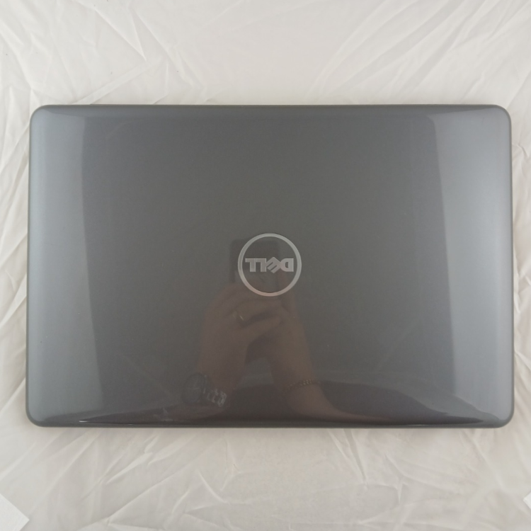 Refurbished Dell Inspiron 5567 Core i5-7200U 8GB RAM 1TB HDD 15.3 Inch Windows 11 Laptop