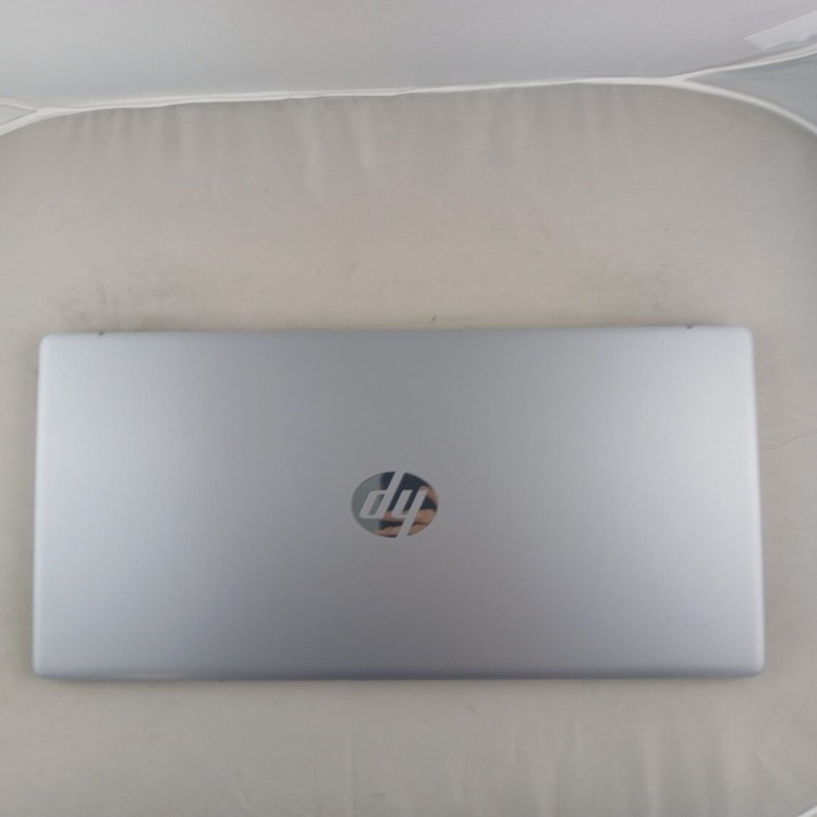Refurbished HP 470 G8 Core i5-1135G7 8GB RAM 256GB SSD 17 Inch Windows 11 Home Laptop