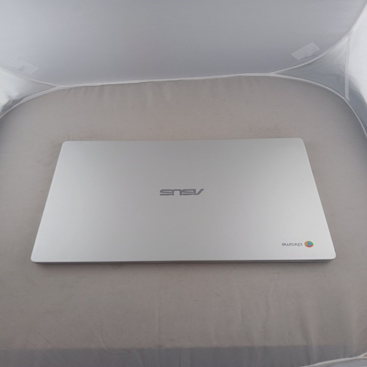 Refurbished ASUS C523NA Intel Celeron N3350 4GB RAM 64GB SSD 15.6 Inch Chromebook