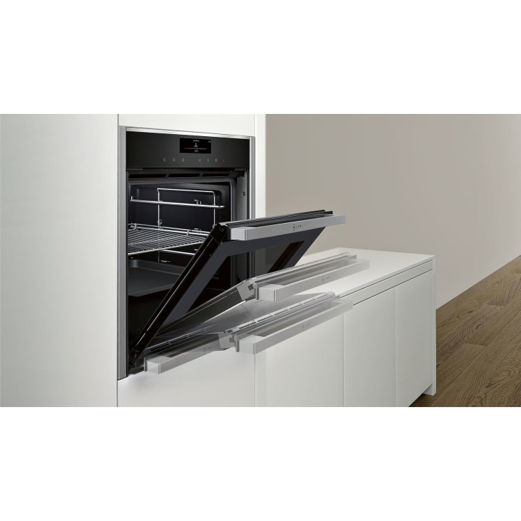 Neff N90 Slide and Hide Single Oven With VarioSteam - Black