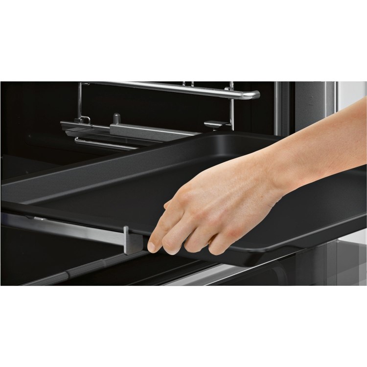 Neff N90 Slide and Hide Single Oven With VarioSteam - Black