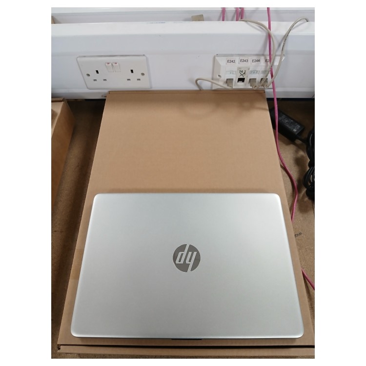Refurbished HP 14S-DQ2XXX Core i3-1115G4 4GB RAM 128GB SSD 14 Inch Windows 10 Laptop