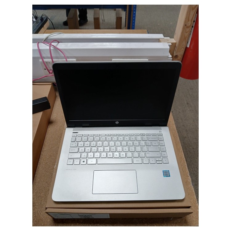 Refurbished HP Pavilion Core i3-7100U 8GB RAM 128GB SSD 14 Inch Windows 10 Laptop